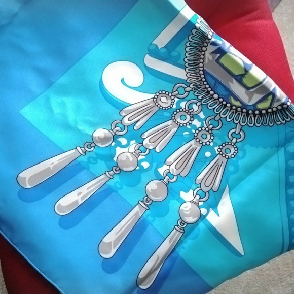 Eclectic Bold Colored Silky Wrap - Picture 4 of 7