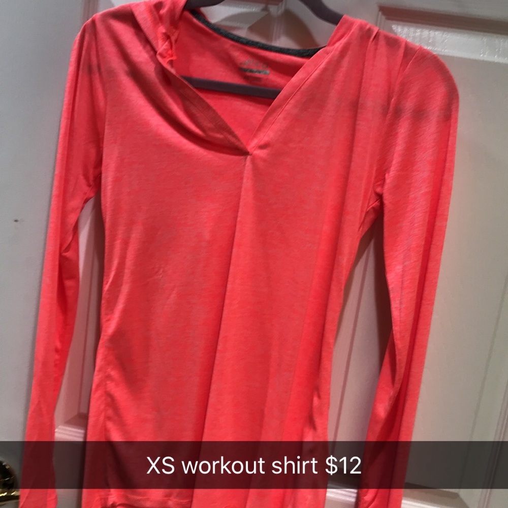 XS workout top