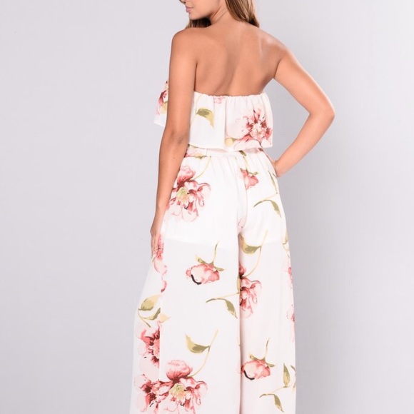 Fashion Nova Let Loose Set - Picture 5 of 5