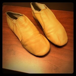 Tan jazz shoes