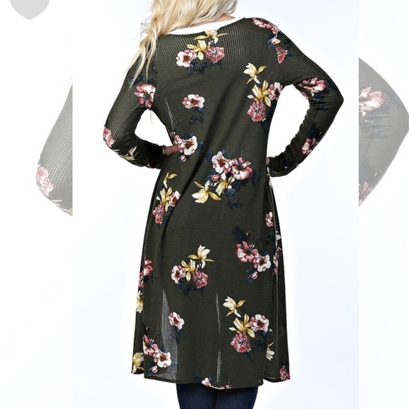 Gorgeous long floral cardigan - Picture 3 of 3