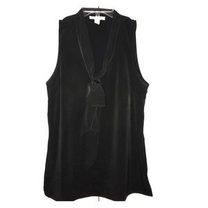Black sleeveless bow blouse