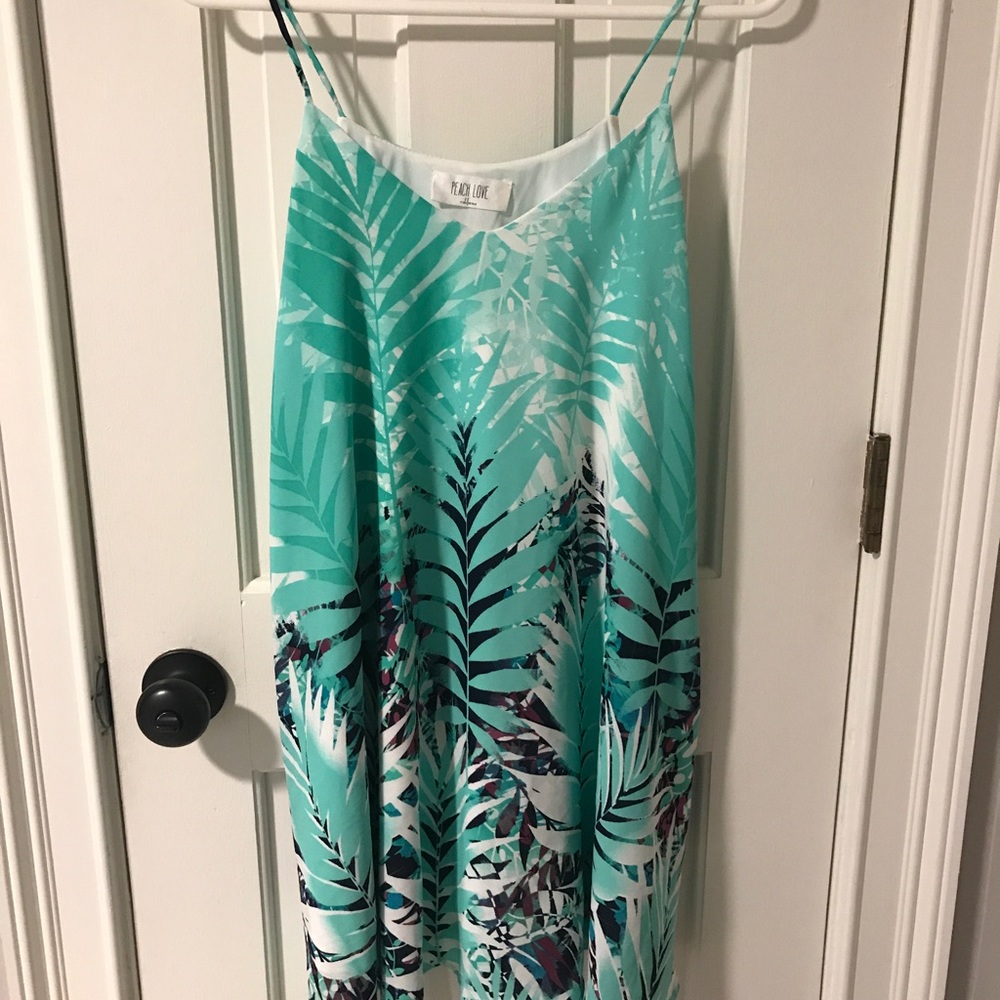 Green Island Print Flowy Dress
