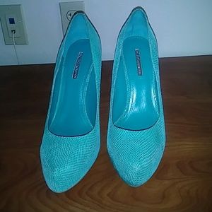 BCBGengeration sexy fun heels