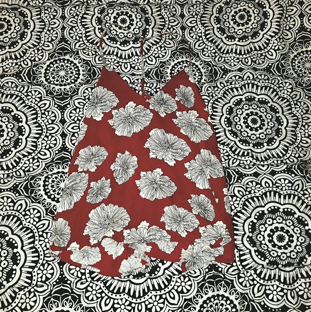 Burgundy flower tank top blouse