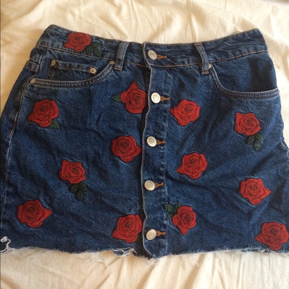 ZARA FLORAL JEAN SKIRT