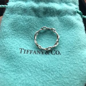 Tiffany ring infinity size 4.5