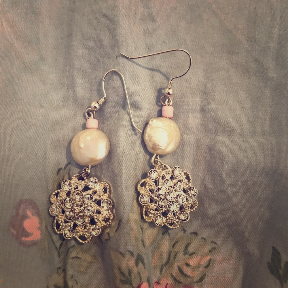 Freshwater Coin pearl and rhinestone drop earrings