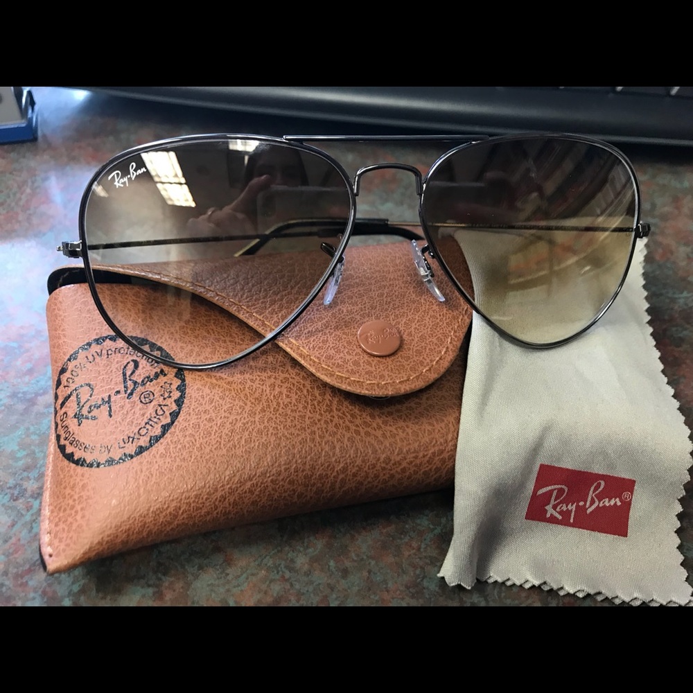 NWOT RAY-BAN BLACK AND BROWN AVIATORS