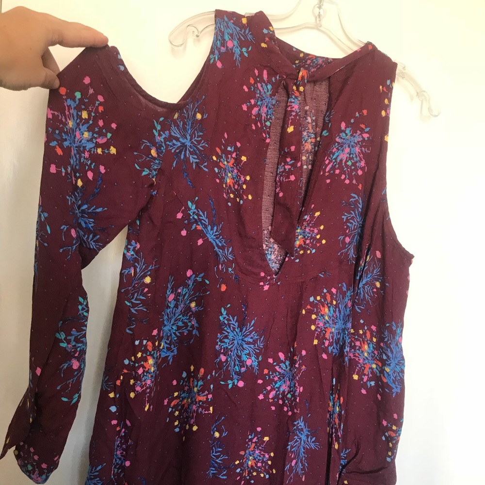 Free People shirt (or dress) with open shoulders - Picture 4 of 5