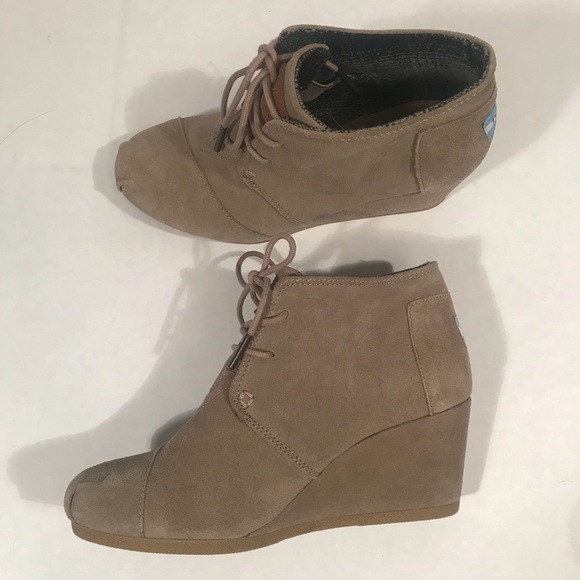 Toms Shoes - NEW Toms Suede Wedge Booties -Taupe Beige - Sz 6.5