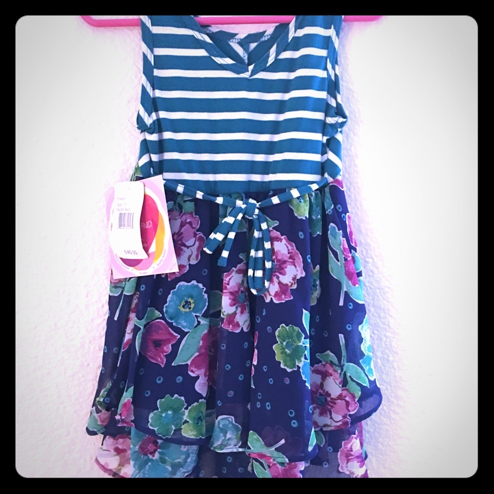 Girls dress