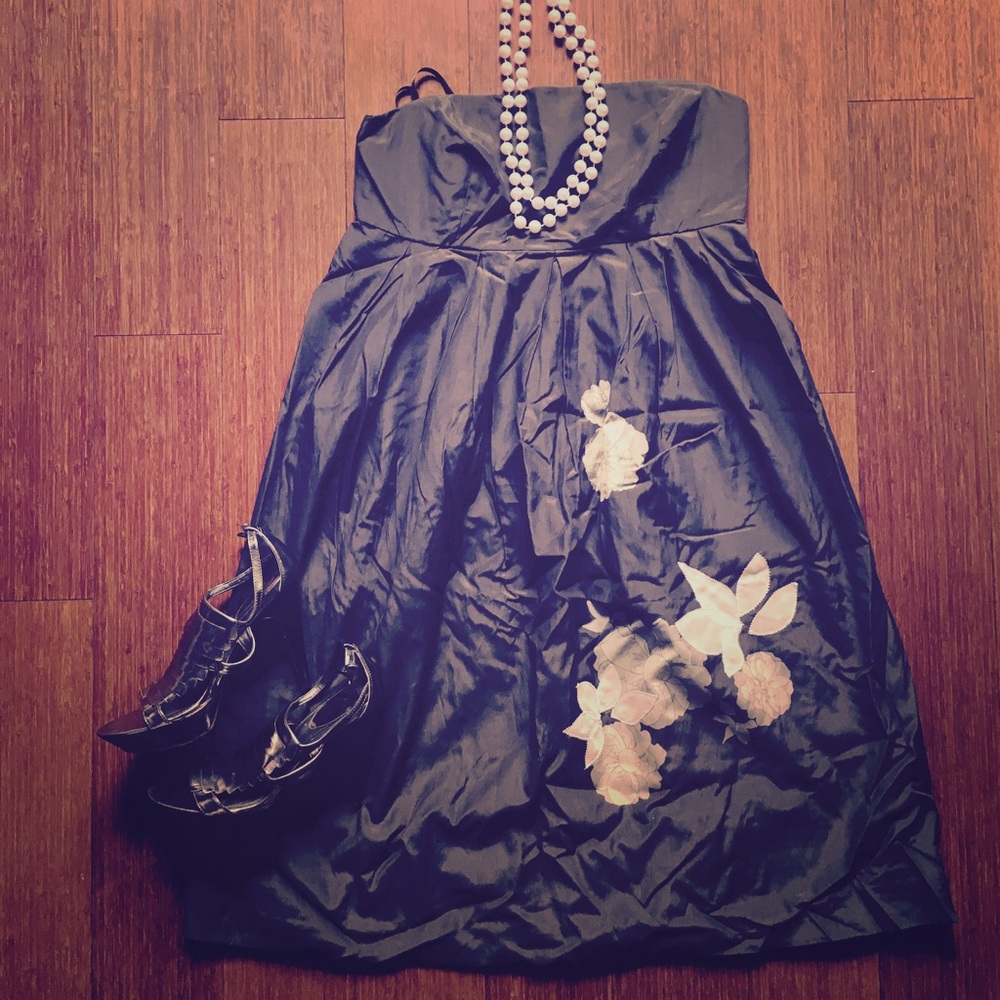Gap grey strapless dress. Sz 6