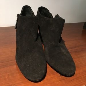 Vince Camuto black platform booties