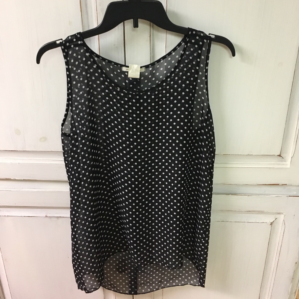 Light polka dotted tank top