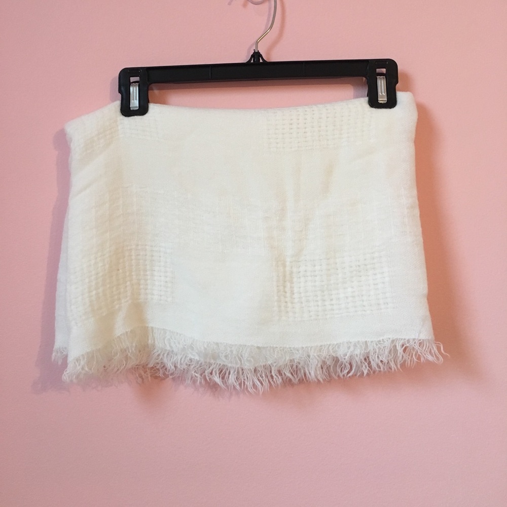 White or Cream Soft Circle Scarf