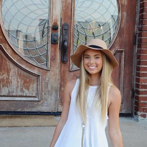 Meet your Posher, Hannah