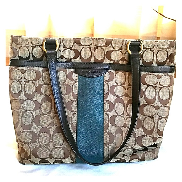 Coach Handbags - Coach Purse