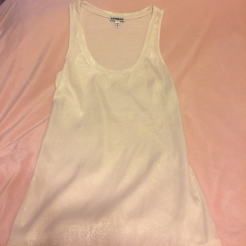 ❤️White pearl shimmer tank top
