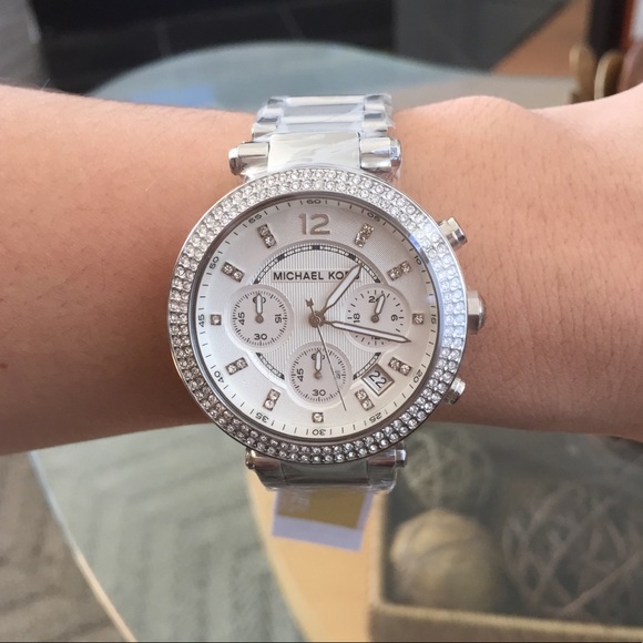 Micheal Kors Silver Classic Watch **New**