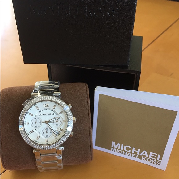 Micheal Kors Silver Classic Watch **New**