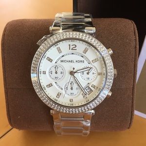 Micheal Kors Silver Classic Watch **New**