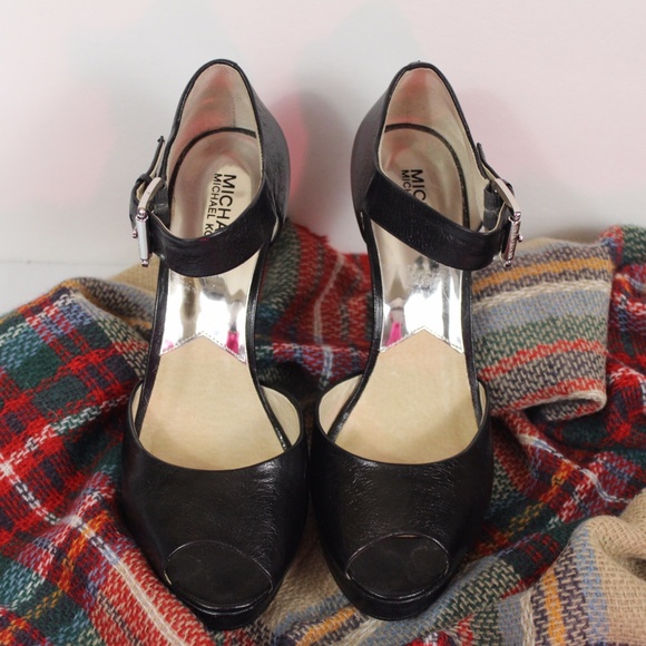 Michael Michael Kors Tracey MaryJane Heels Sz 9M - Picture 2 of 7