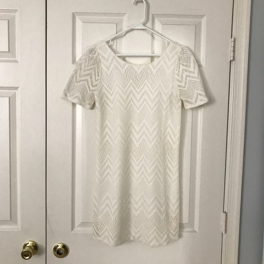 *SOLD* 
Everly Off White Mini Dress