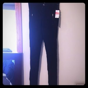 NWT Vigoss Leggings