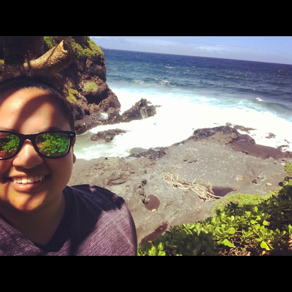 Meet your posher, Lita 😎