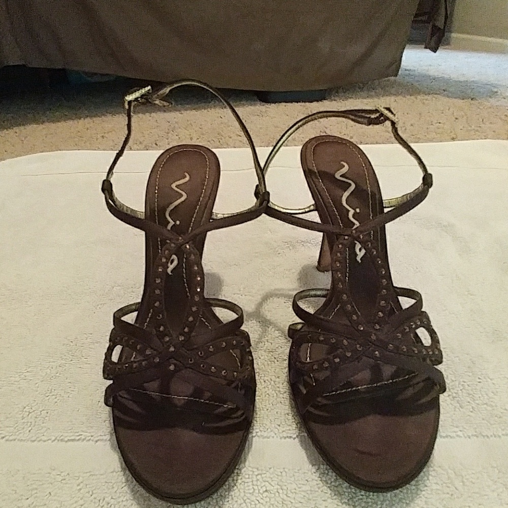 High heel - Picture 2 of 4