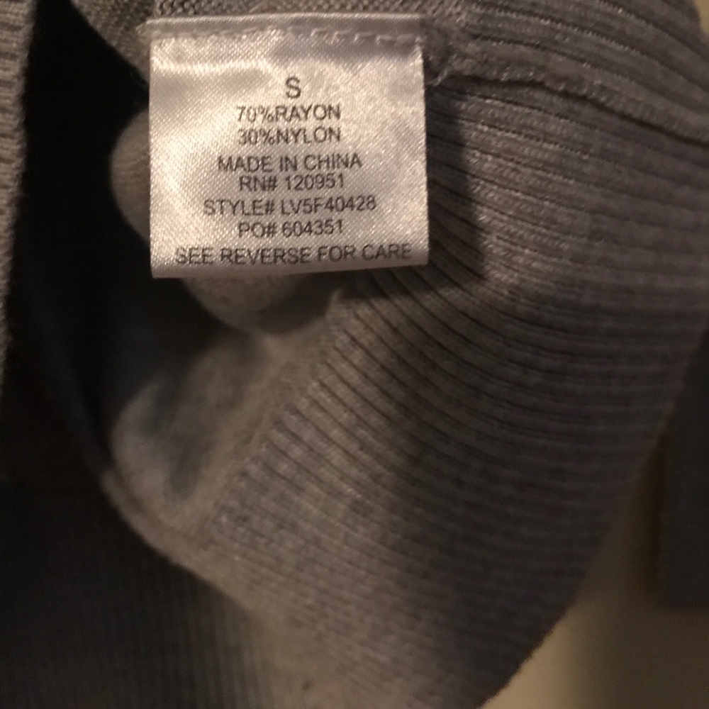 Sweater - Picture 3 of 3