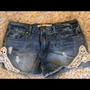 Romeo & Juliet Couture Lace Detail Short