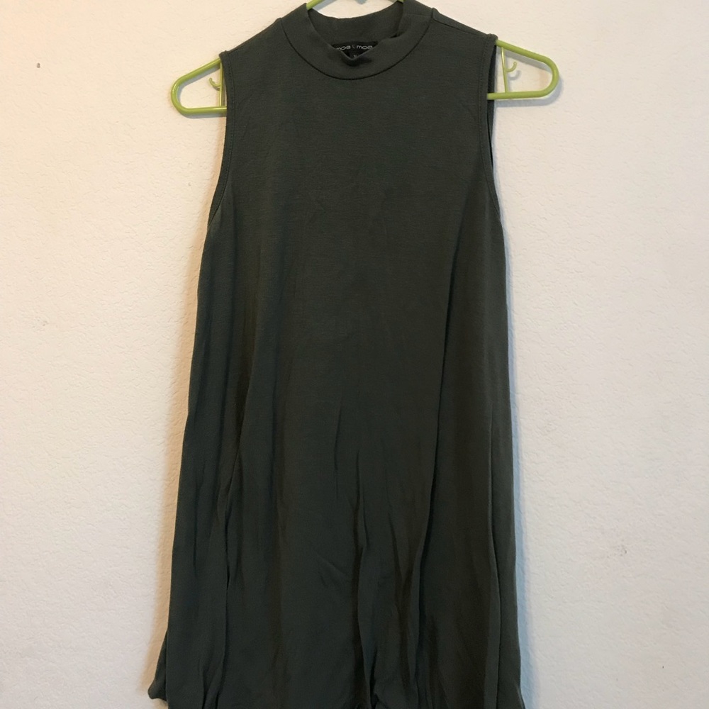 Hunter green sleeveless dress