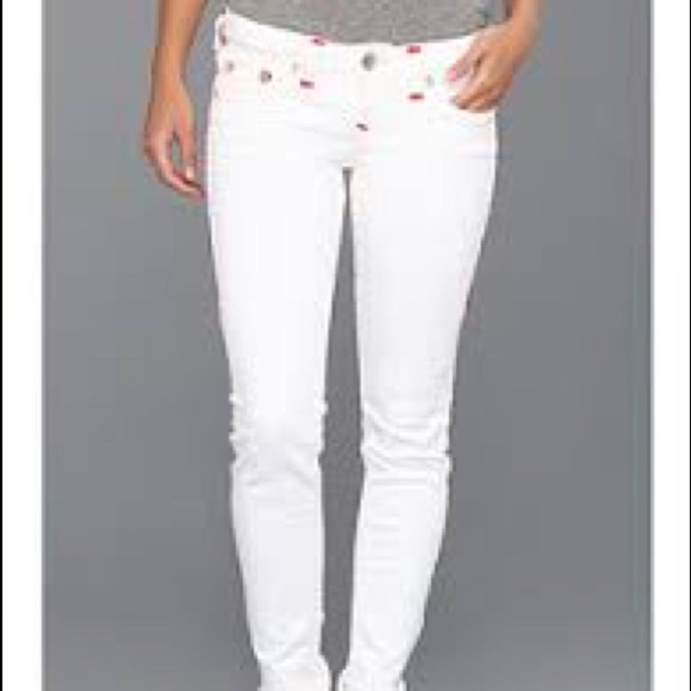 White classic true religion jeans