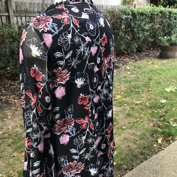 NWT Philosophy Boho Bell Sleeve Dress black floral - Picture 6 of 8