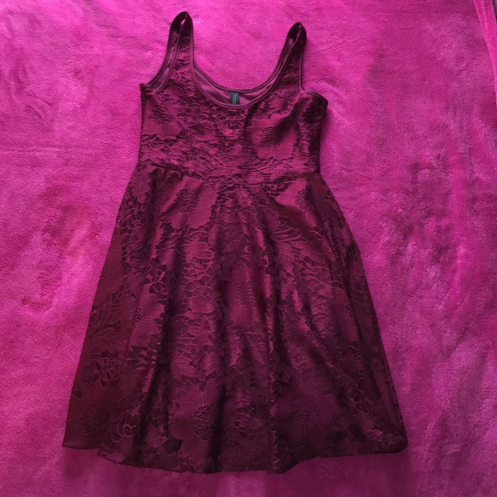 Perfect dress for the holidays!