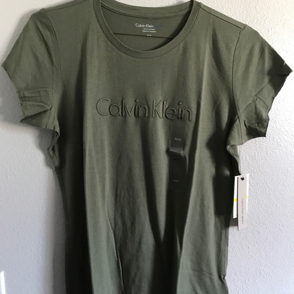Calvin tee