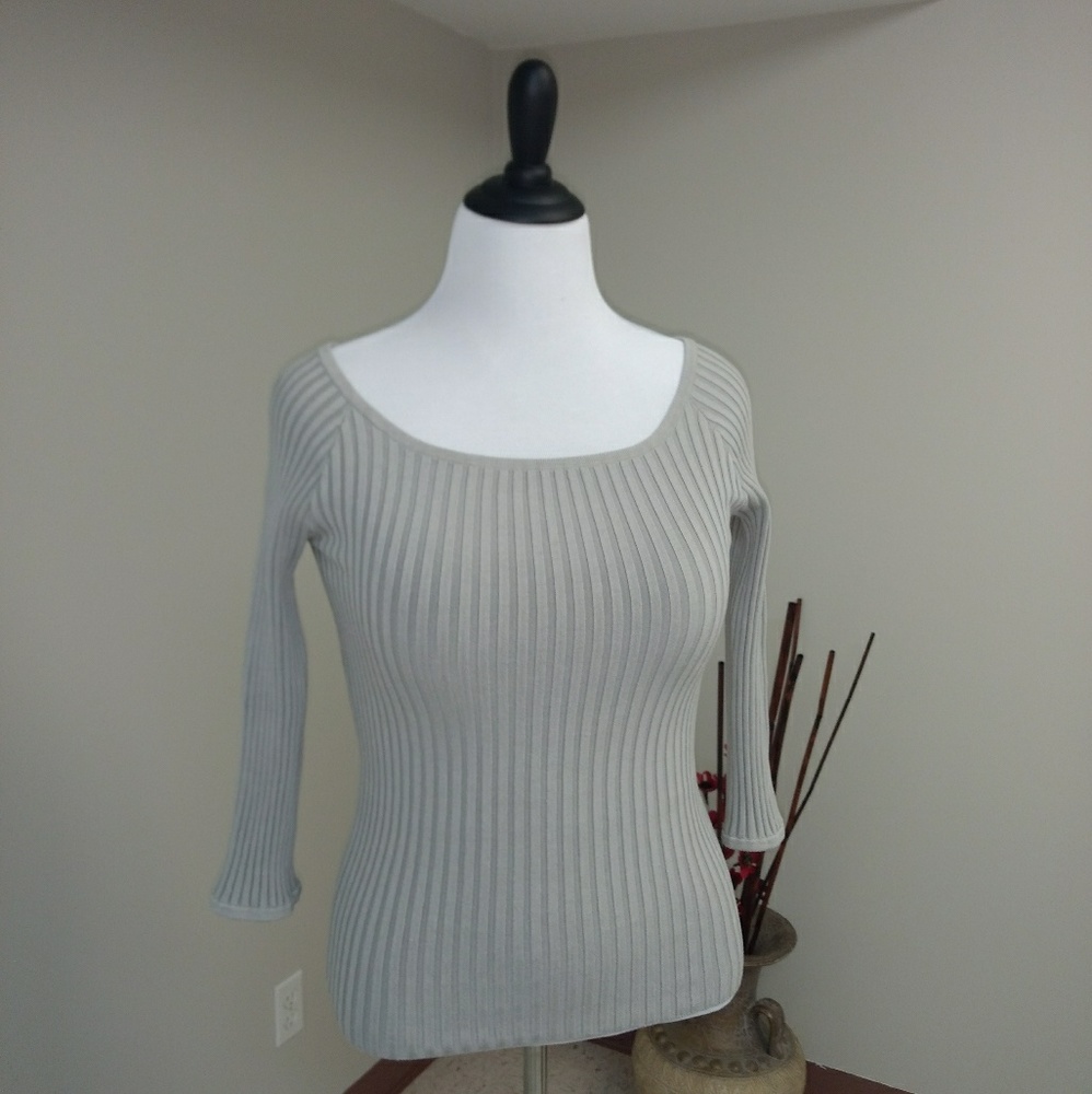 Shape fx Women's Long Sleeve Grey Knit Top Medium