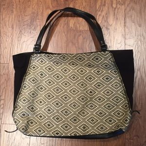 Stella & Dot Diamond Raffia “The Switch” Bag