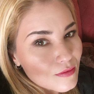 Meet your Posher, Zarina