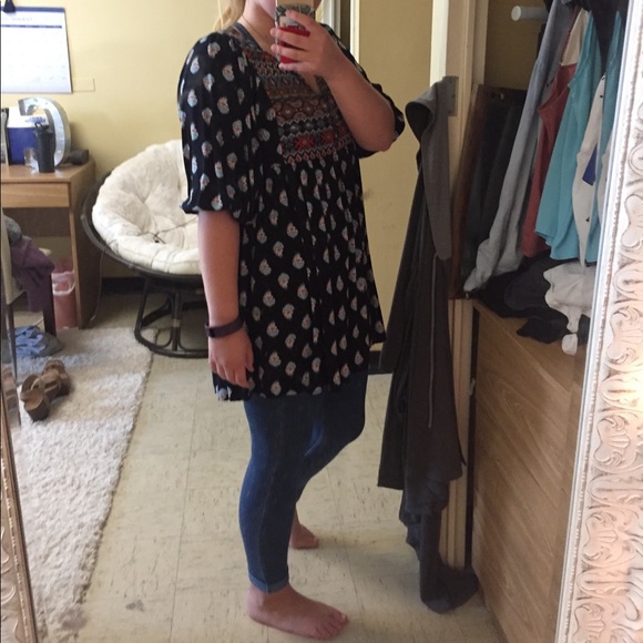 Cute patterned babydoll top - Picture 3 of 4