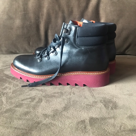 Lace up boot - Picture 2 of 4