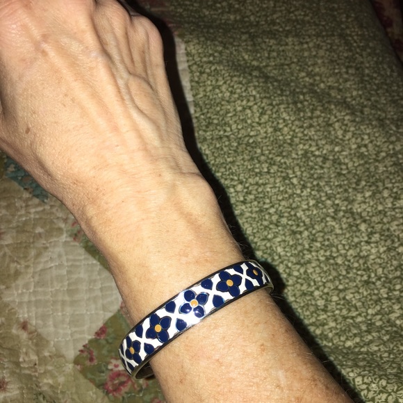 Brighton Bangle white enamel gorgeous GREAT DEAL- FINAL REDUCTION - Picture 6 of 7