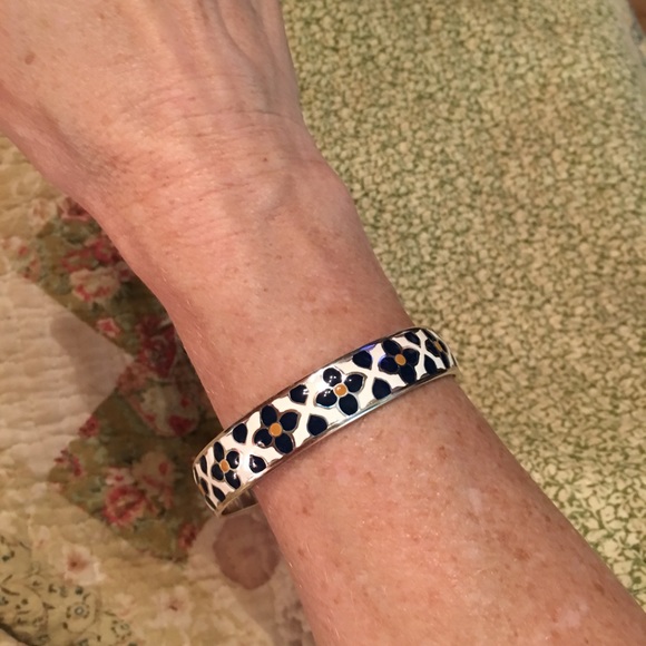 Brighton Bangle white enamel gorgeous GREAT DEAL- FINAL REDUCTION - Picture 7 of 7