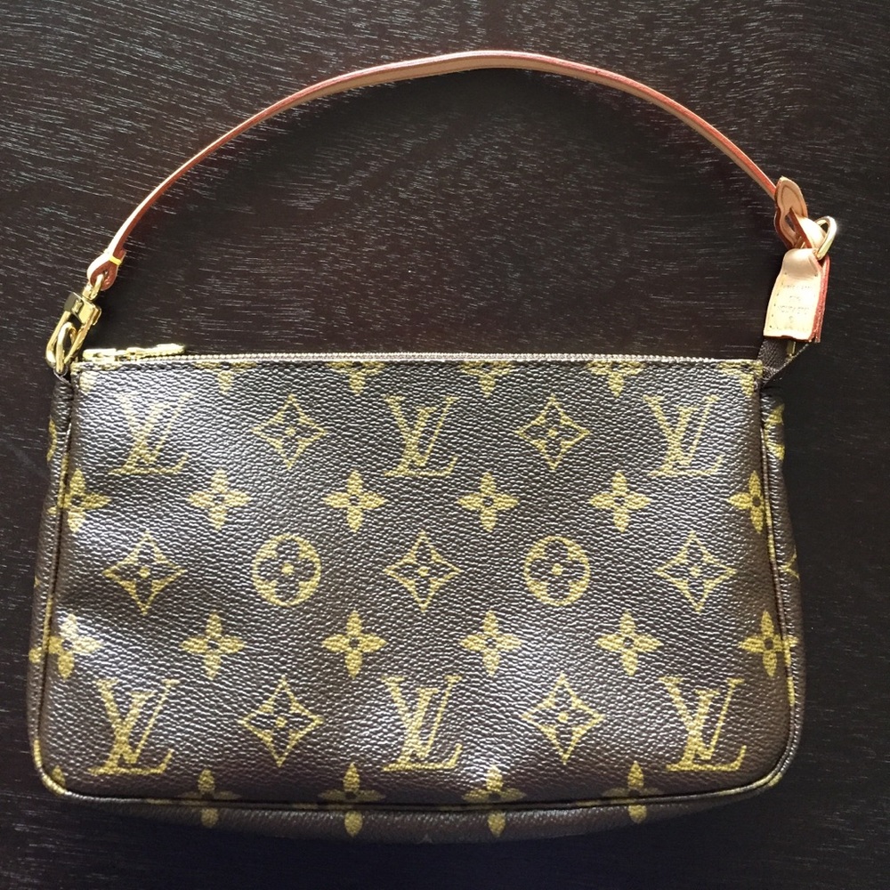 Louis Vuitton Monogram Canvas Pouchette