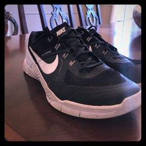 Nike Metcons size 9