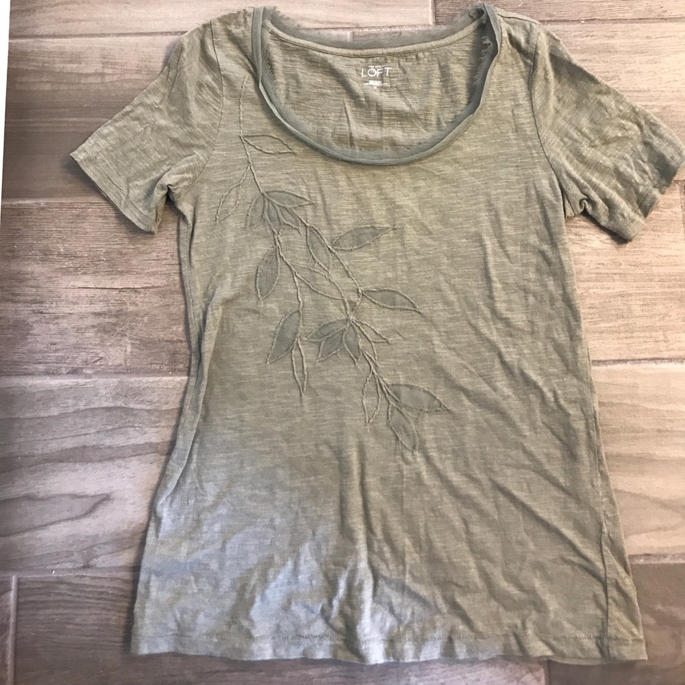 Loft Tshirt, sz M, olive