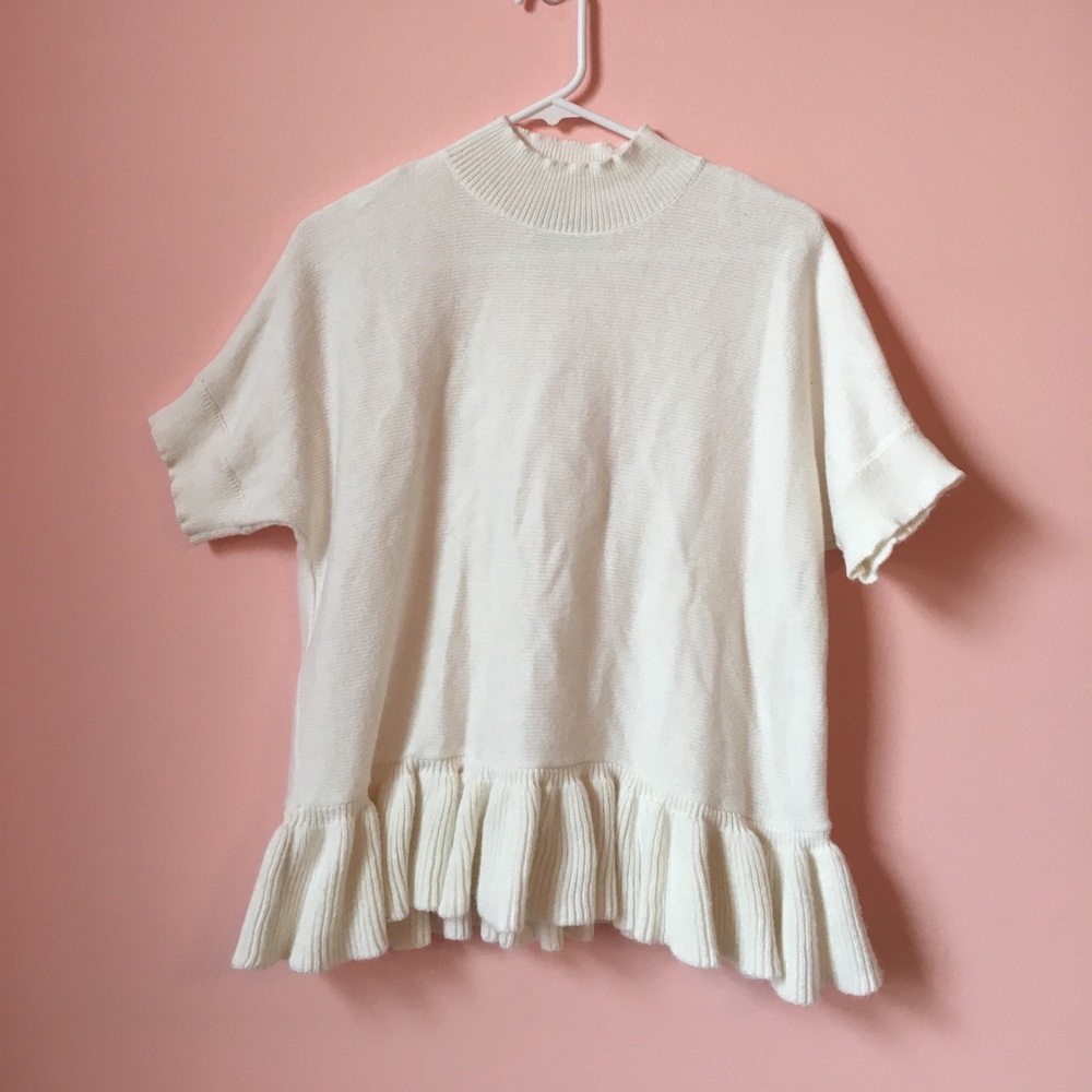 Ruffled Short Sleeve Sweater