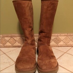 UGG Sumner boot - Size 8 - Chestnut